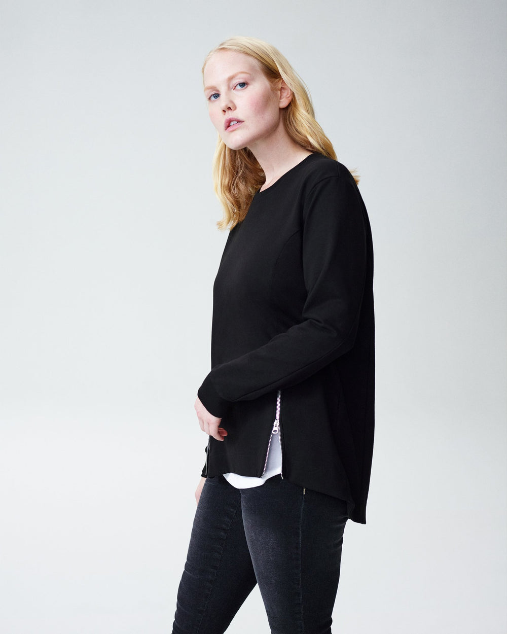 Corbelle Zip Pullover - Black