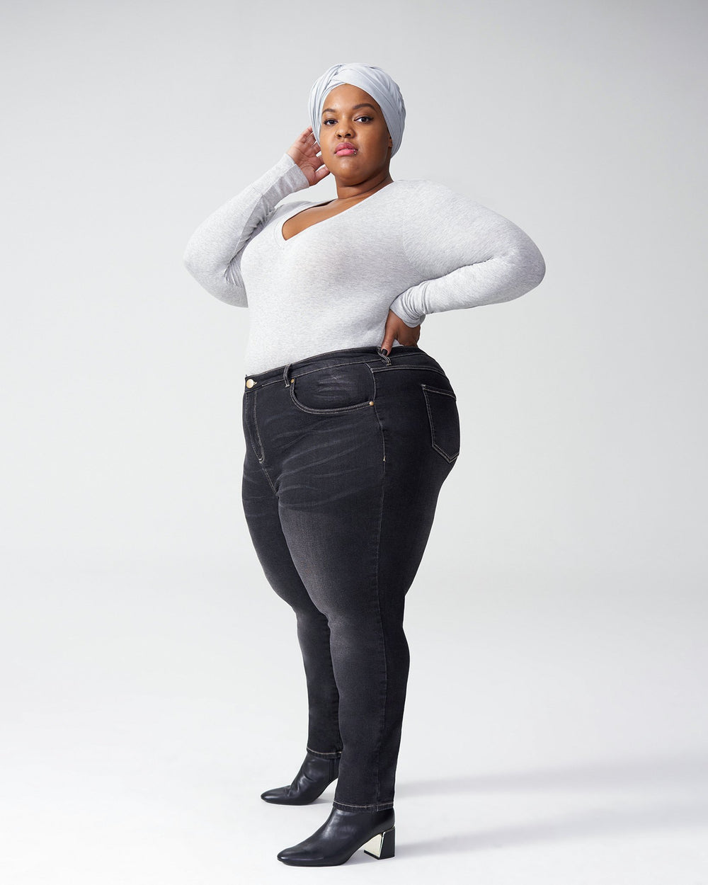 Foundation Long Sleeve V Neck Tee - Heather Grey