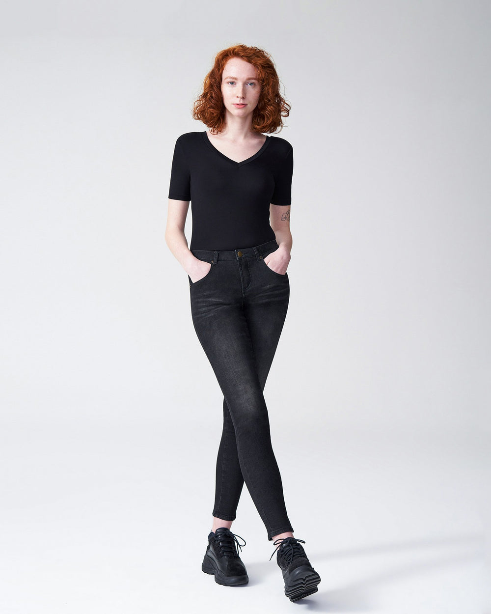 Foundation Short Sleeve V Neck Tee - Black