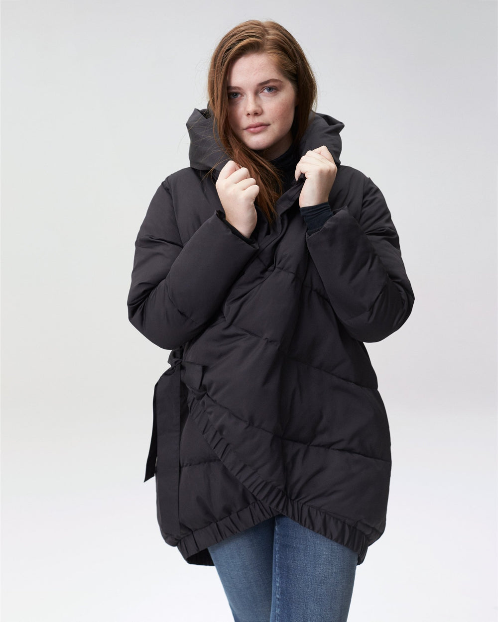 Kanda Hooded Puffer - Black