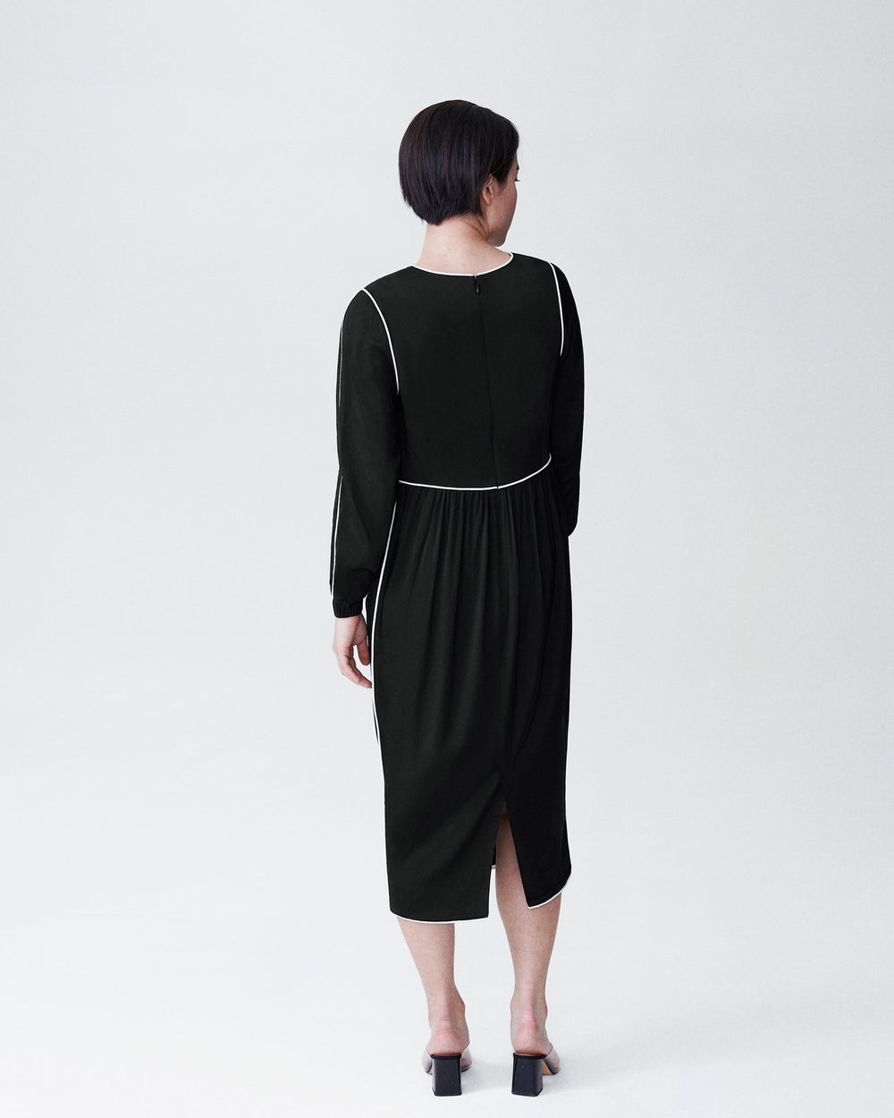 Arga Outline Dress - Black