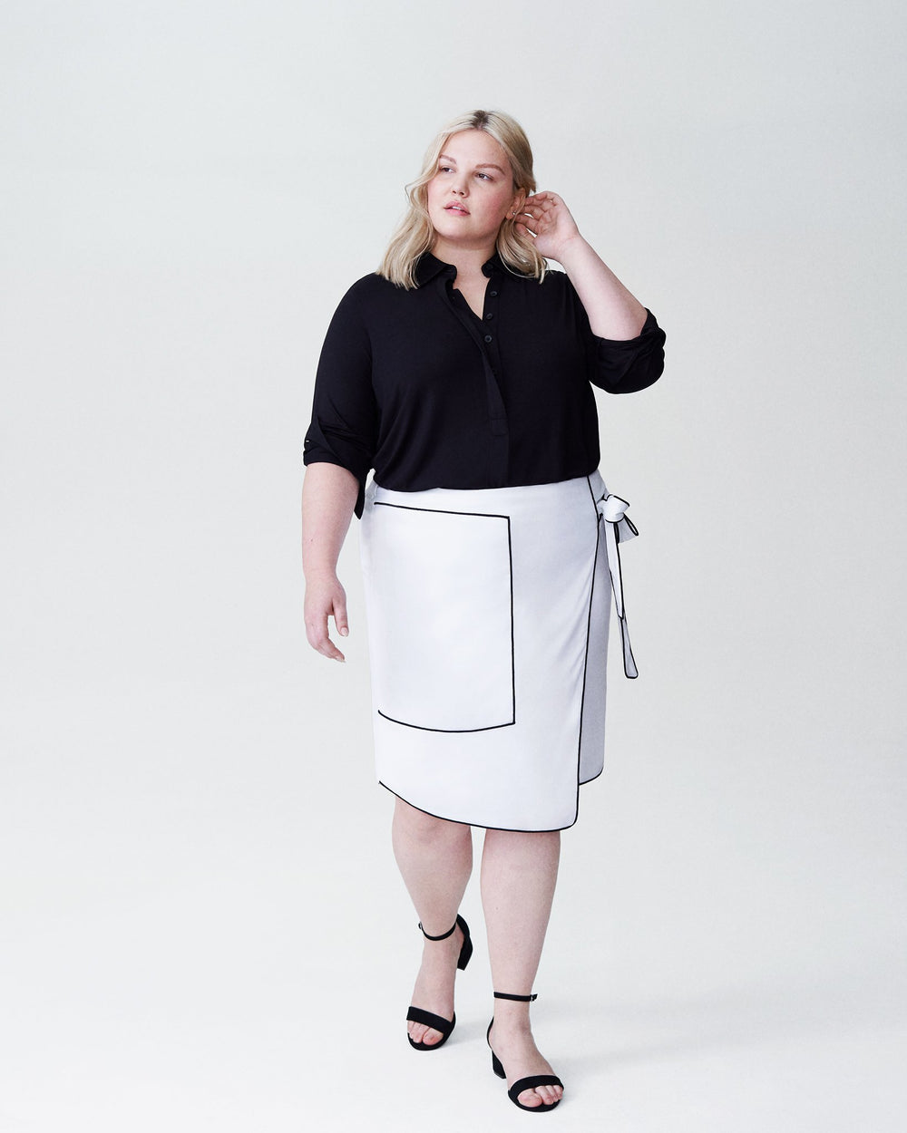 Navia Outline Wrap Skirt - White