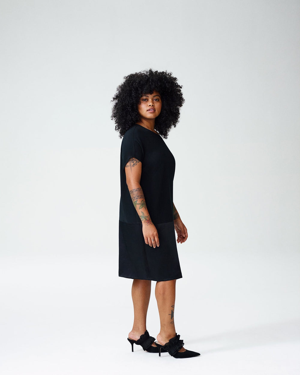 Petite Avenir Dress - Black