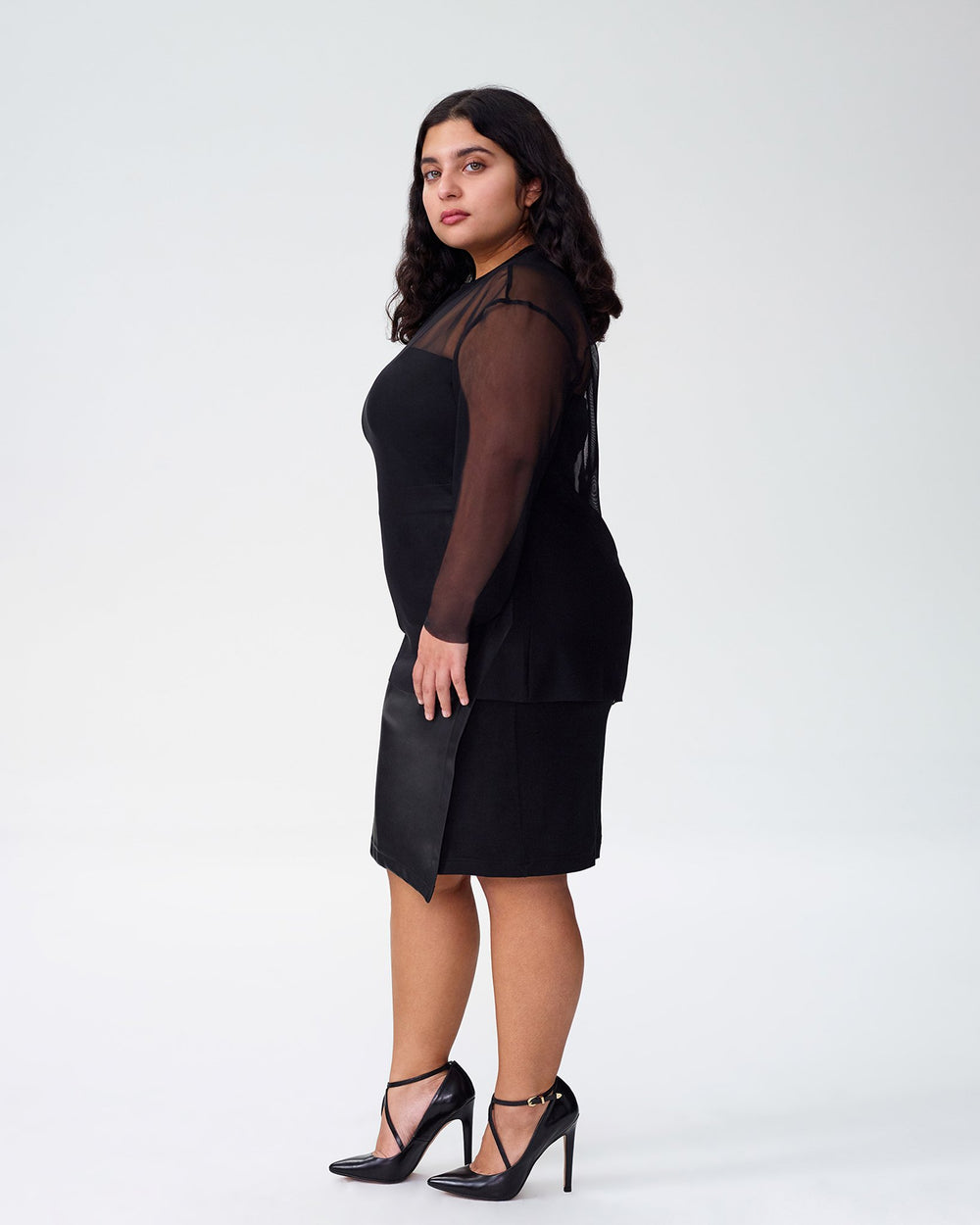 Petite Thames Fog Top - Black