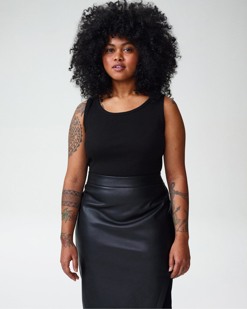 Petite Loire Ribbed Tank - Black