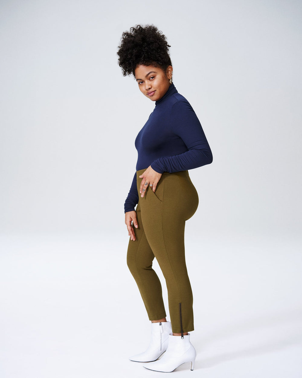 Petite Moro Pocket Ponte Pants - Olive