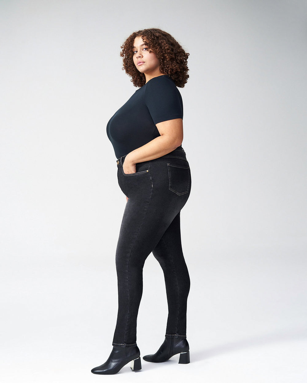 Seine Jeans 32 Inch - Distressed Black