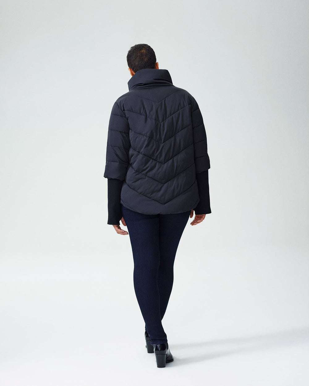 Tinos Short Puffer Jacket - Black
