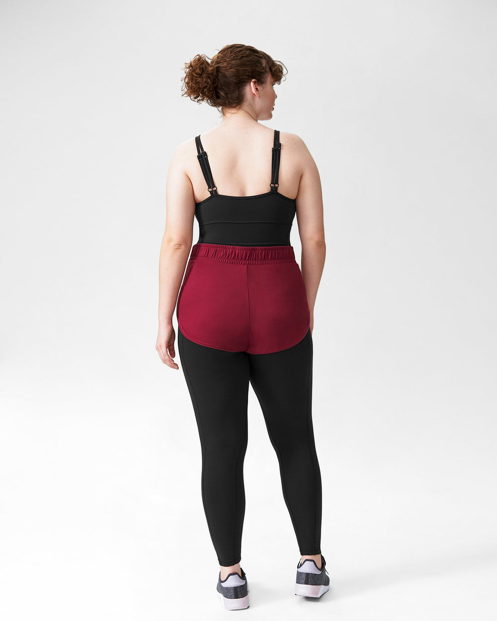 Volley Dolphin Short - Merlot