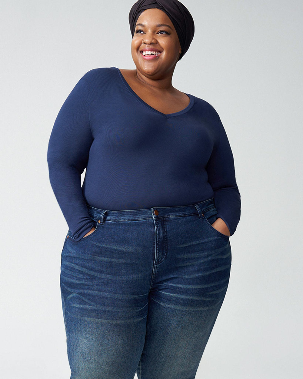 Foundation Long Sleeve V Neck Tee - Navy