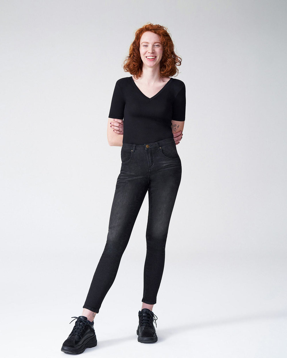 Foundation Short Sleeve V Neck Tee - Black