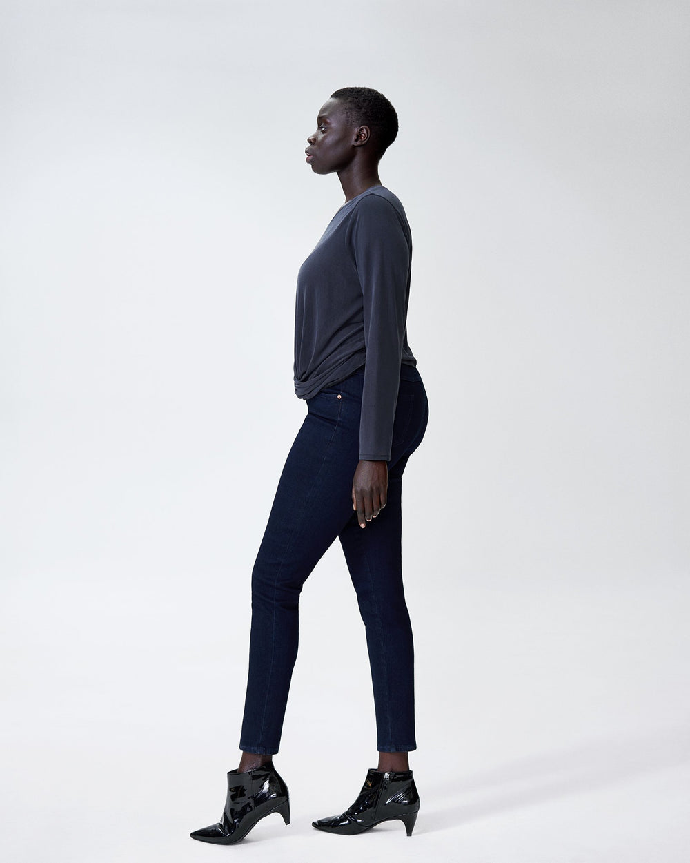 Este Long Sleeve Knot Tee - Black