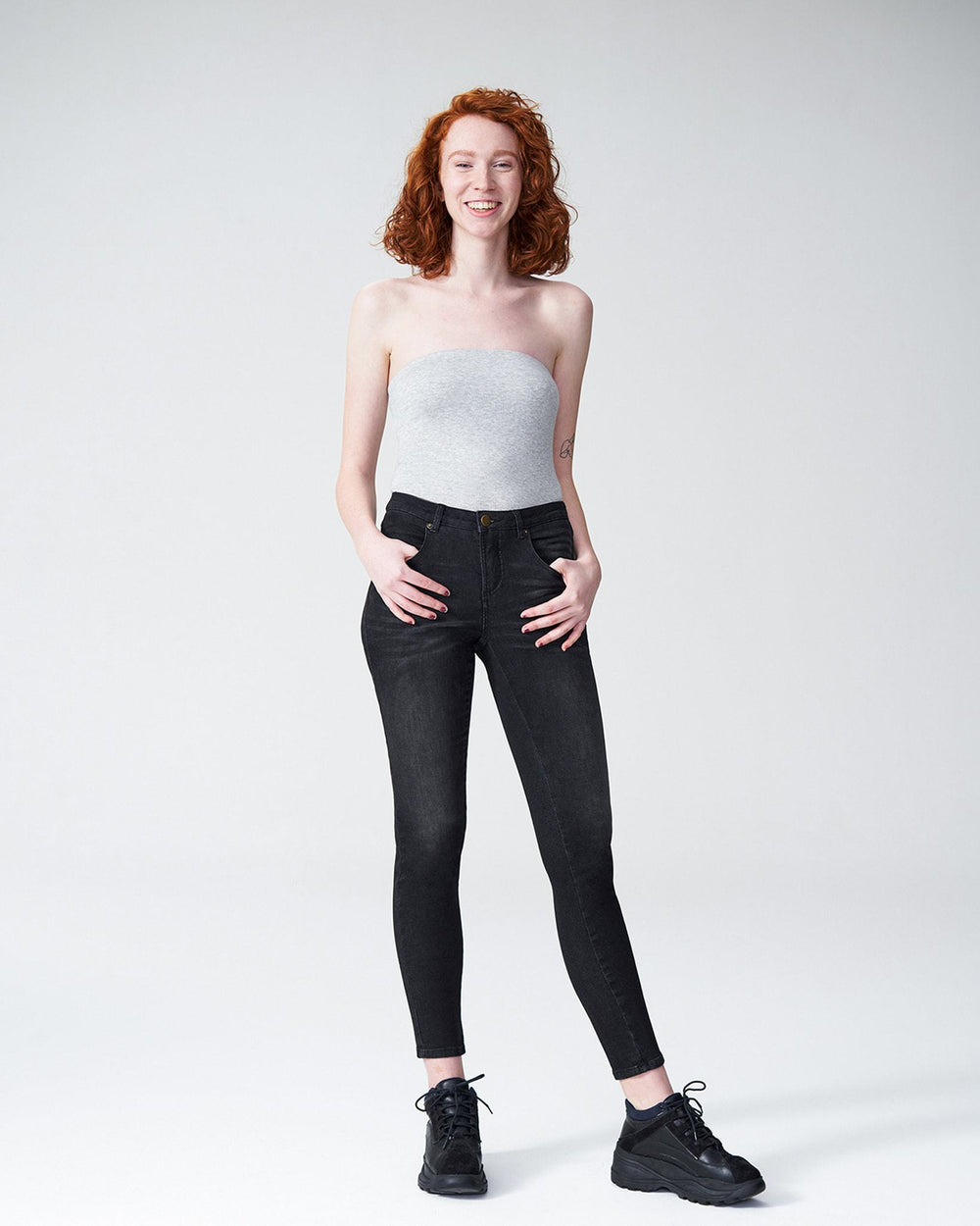 Seine Mid Rise Skinny Jeans 32 Inch - Distressed Black